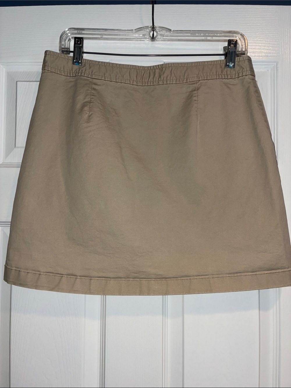 Vineyard Vines Skirt, Classic Tan / Beige, Size 6 - Picture 6 of 6